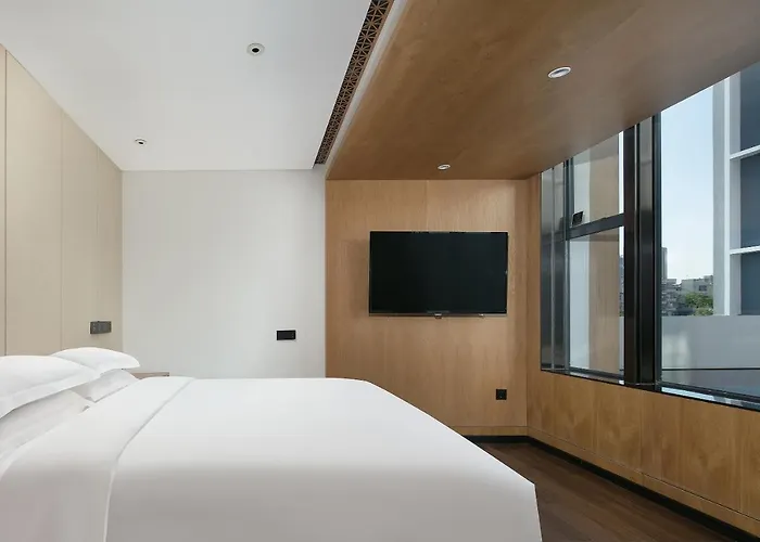 Private Bathroom King Room